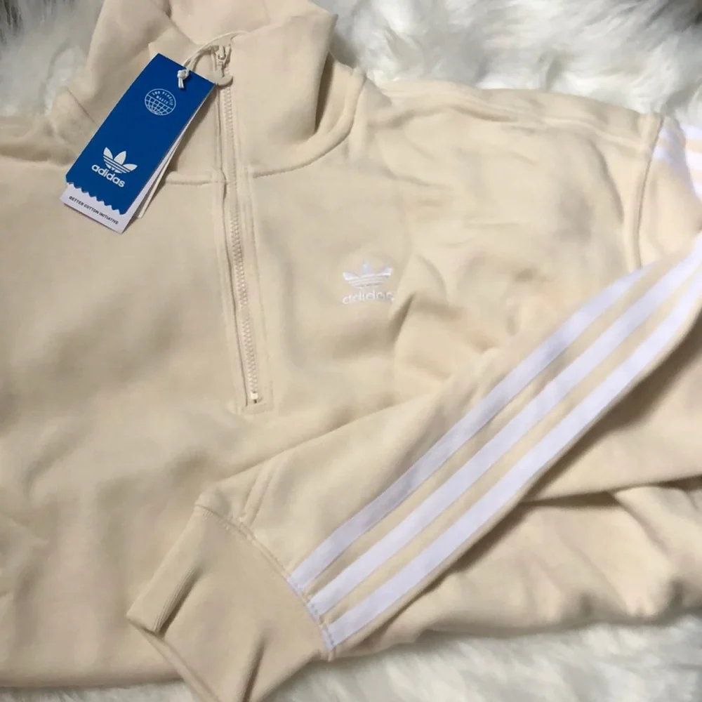 NWT Adidas Adicolor Quarter-Zip Sweatshirt - Sz XS Womenās - Picture 3 of 7